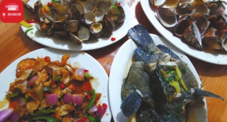 4个菜1500元?店家曾多次被投诉