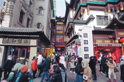 春节期间商场饭店旅馆销售额暴涨 12家商超销售额同比增长17.3%